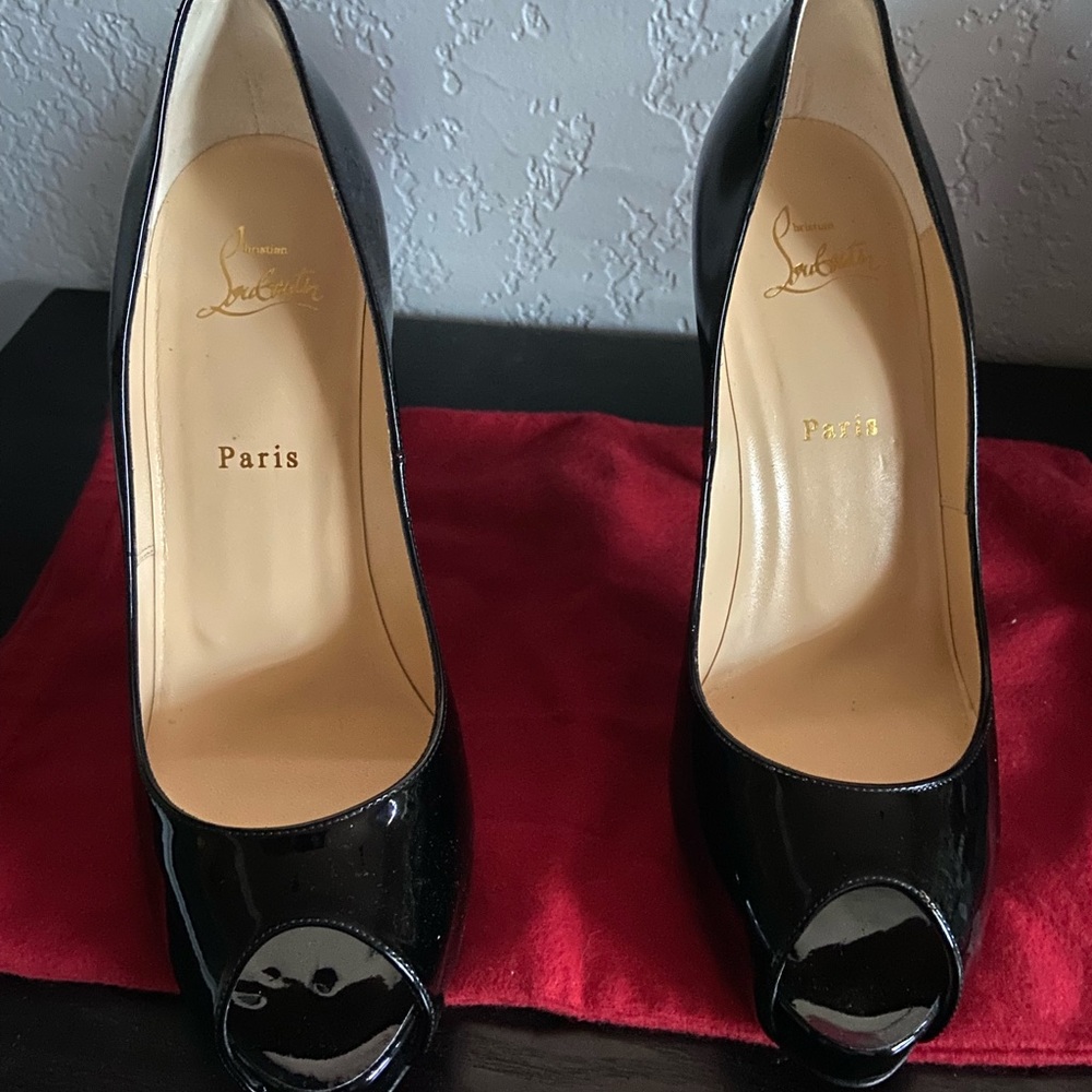 Never worn Red Bottoms! - Picture 1 of 5